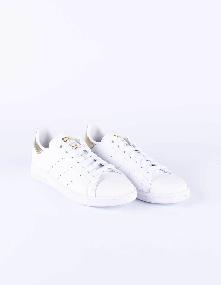 stan smith ee8836