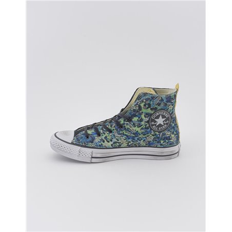 CONVERSE  HI CANVAS/TXT LTD