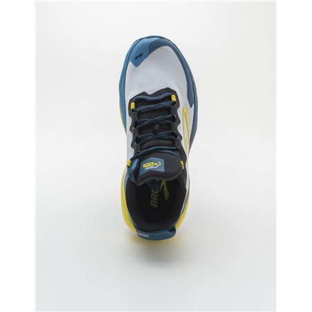 BROOKS CALDERA 8