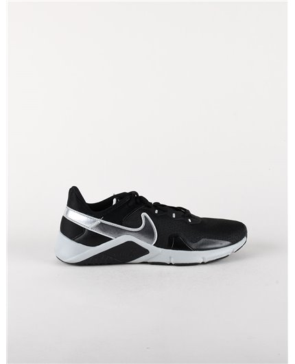 NIKE LEGEND ESSENTIAL 2